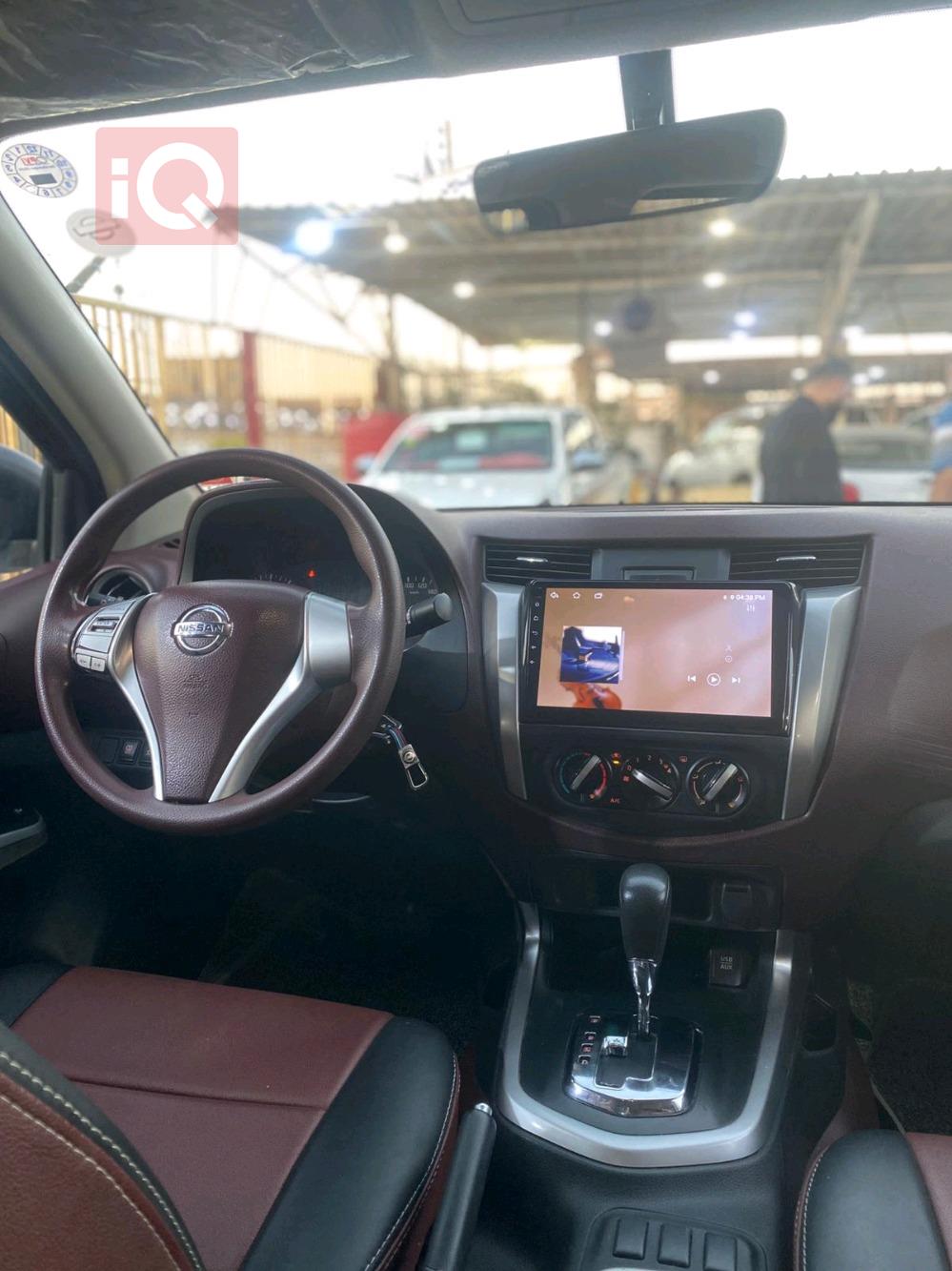 نیسان نەڤارا